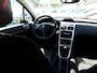 Peugeot 307 SW 2.0-16V Premium Zeer lux,s Airco trekhaak panaramadak