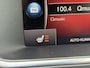 Volvo V40 2.0 T4 Business Sport | Automaat | Stoelverwarming | Parkeersensoren | High Performance Audio | Navigatie | Bluetooth | Cruise control | Climate control | Half lederen bekleding | Regensensor |