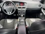 Volvo V40 2.0 T4 Business Sport | Automaat | Stoelverwarming | Parkeersensoren | High Performance Audio | Navigatie | Bluetooth | Cruise control | Climate control | Half lederen bekleding | Regensensor |