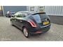 Lancia Delta 1.4 M.air Hard Black, pano