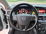 Volvo V40 1.6 D2 Kinetic Airco Cruise PDC Trekhaak DealerOnd