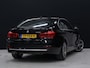 BMW 3-Serie 320i Luxury Edition [CAMERA, PDC, STOELVERWARMING, DIGITAL DASH, CRUISE, BLUETOOTH, NAVIGATIE, LED, MULTIFUNCTIONEEL STUURWIEL, NIEUWSTAAT]