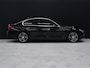 BMW 3-Serie 320i Luxury Edition [CAMERA, PDC, STOELVERWARMING, DIGITAL DASH, CRUISE, BLUETOOTH, NAVIGATIE, LED, MULTIFUNCTIONEEL STUURWIEL, NIEUWSTAAT]