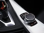 BMW 3-Serie 320i Luxury Edition [CAMERA, PDC, STOELVERWARMING, DIGITAL DASH, CRUISE, BLUETOOTH, NAVIGATIE, LED, MULTIFUNCTIONEEL STUURWIEL, NIEUWSTAAT]