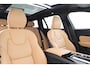 Volvo V60 T6 PLUG-IN HYBRID AWD ULTRA DARK *FULL OPTIONS!* -PANO.DAK|BOWERS&WILKINS|GEVENT.LEDER+MASSAGE|360°CAM|HEAD-UP DISP.|PRIVACY.GLAS|TREKHAAK|19"