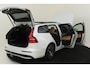Volvo V60 T6 PLUG-IN HYBRID AWD ULTRA DARK *FULL OPTIONS!* -PANO.DAK|BOWERS&WILKINS|GEVENT.LEDER+MASSAGE|360°CAM|HEAD-UP DISP.|PRIVACY.GLAS|TREKHAAK|19"