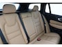 Volvo V60 T6 PLUG-IN HYBRID AWD ULTRA DARK *FULL OPTIONS!* -PANO.DAK|BOWERS&WILKINS|GEVENT.LEDER+MASSAGE|360°CAM|HEAD-UP DISP.|PRIVACY.GLAS|TREKHAAK|19"