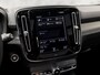 Volvo XC40 1.5 T5 Recharge R-Design 262Pk Automaat (PANORAMADAK, APPLE CARPLAY, GROOT NAVI, LEDER/ALCANTARA, CAMERA, SPORTSTOELEN, KEYLESS, ELEK ACHTERKLEP, NIEUWSTAAT)