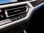 BMW 3-Serie 330e High Executive 252Pk Automaat (SCHUIFDAK, DEALER ONDERHOUDEN, APPLE CARPLAY, GROOT NAVI, CAMERA, GETINT GLAS, BRUIN LEDER, SPORTSTOELEN, STUUR/STOELVERWARMING, SFEERVERLICHTING, NIEUWSTAAT)
