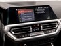 BMW 3-Serie 330e High Executive 252Pk Automaat (SCHUIFDAK, DEALER ONDERHOUDEN, APPLE CARPLAY, GROOT NAVI, CAMERA, GETINT GLAS, BRUIN LEDER, SPORTSTOELEN, STUUR/STOELVERWARMING, SFEERVERLICHTING, NIEUWSTAAT)