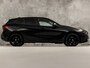 BMW 1-Serie 116i High Executive Automaat (APPLE CARPLAY, NAVIGATIE, CLIMATE, GETINT GLAS, PARKEERSENSOREN, SPORTSTOELEN, CRUISE, NIEUWE APK, NIEUWSTAAT)