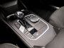 BMW 1-Serie 116i High Executive Automaat (APPLE CARPLAY, NAVIGATIE, CLIMATE, PARKEERSENSOREN, SPORTSTOELEN, CRUISE, NIEUWE APK, NIEUWSTAAT)