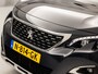 Peugeot 3008 1.2 PureTech Premium Sport Automaat (PANORAMADAK, APPLE CARPLAY, GROOT NAVI, 360 CAMERA, KEYLESS, SPORTSTOELEN, LEDER, ELEK ACHTERKLEP, ADAPTIVE CRUISE, DRIVE MODE, NIEUWSTAAT)