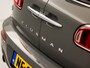 MINI Clubman 1.5 Cooper Chili Sport (PANORAMADAK, NAVIGATIE, CLIMATE, ZWART HEMEL, LEDER, SPORTSTOELEN, GETINT GLAS, LED KOPLAMPEN, PARKEERSENSOREN, NIEUWE APK, NIEUWSTAAT)