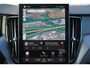 Volvo XC60 T8 Recharge AWD Ultra Black Edition - Panorama/schuifdak - IntelliSafe Assist & Surround - 360º Camera - Harman/Kardon audio - Adaptieve LED koplampen - Verwarmde voorstoelen, stuur & achterbank - Parkeersensoren voor & achter - Elektr. bedienb. voorstoelen met geheugen - Head up display - Draadloze tel. lader - Extra getint glas - 21' LMV
