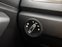 Volkswagen T-Roc 1.5 TSI Sport 150Pk Automaat (APPLE CARPLAY, GROOT NAVI, CLIMATE, GETINT GLAS, SPORTSTOELEN, ADAPTIVE CRUISE, PARKEERSENSOREN, NIEUWE APK, NIEUWSTAAT)
