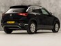 Volkswagen T-Roc 1.5 TSI Sport 150Pk Automaat (APPLE CARPLAY, GROOT NAVI, CLIMATE, GETINT GLAS, SPORTSTOELEN, ADAPTIVE CRUISE, PARKEERSENSOREN, NIEUWE APK, NIEUWSTAAT)
