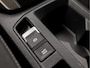 Volkswagen T-Roc 1.5 TSI Sport 150Pk Automaat (APPLE CARPLAY, GROOT NAVI, CLIMATE, GETINT GLAS, SPORTSTOELEN, ADAPTIVE CRUISE, PARKEERSENSOREN, NIEUWE APK, NIEUWSTAAT)