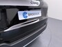 Jeep Avenger 1.2 e-Hybrid Black Edition | Achterbank in delen neerklapbaar | Achteruitrijcamera | Afdaal assistent