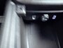 Jeep Avenger 1.2 e-Hybrid Black Edition | Achterbank in delen neerklapbaar | Achteruitrijcamera | Afdaal assistent