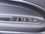 Jeep Avenger 1.2 e-Hybrid Black Edition | Achterbank in delen neerklapbaar | Achteruitrijcamera | Afdaal assistent