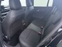 Jeep Avenger 1.2 e-Hybrid Black Edition | Achterbank in delen neerklapbaar | Achteruitrijcamera | Afdaal assistent
