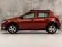 Dacia Sandero 0.9 TCe Stepway Lauréate (NAVIGATIE, AIRCO, TREKHAAK, CRUISE, SPORTSTOELEN, PARKEERSENSOREN, NIEUWE APK, NIEUWSTAAT)