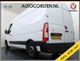 Renault Master T35 2.3dCi 135pk L2H2 3p Navi Camera Airco Pdc Trekhaak Cruise Control R-Link Nieuw Model ! Bluetooth DAB Led Regensensor Betonplex Vloer Lat om Lat Betimmering 1e Eigenaar 2.500kg Trekgewicht Euro 6