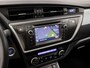 Toyota Auris Touring Sports 1.8 Hybrid Sport Automaat (PANORAMADAK, NAVIGATIE, CLIMATE, CAMERA, SPORTSTOELEN, KEYLESS, GETINT GLAS, NIEUWSTAAT)