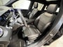 Mercedes-Benz GLB 200 Business Solution AMG 7p. | Navigatie/Android/Apple Carplay | LM Velgen 19" | Elektrisch Glazen Panoramadak | Voorstoelen Verwarmd | Cruise Control | Airco |