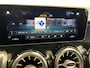 Mercedes-Benz GLB 200 Business Solution AMG 7p. | Navigatie/Android/Apple Carplay | LM Velgen 19" | Elektrisch Glazen Panoramadak | Voorstoelen Verwarmd | Cruise Control | Airco |