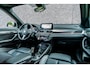 BMW X1 (f48) xDrive25e M-Sport Pakket / Trekhaak / Pano / Head-Up / Leder / Stoelverwarming / Adaptive Cruise / Climate Control / Navi