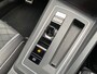Volkswagen Golf 1.5 eTSI R-Line | 130PK | Automaat | Navigatie |