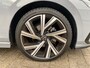 Volkswagen Golf 1.5 eTSI R-Line | 130PK | Automaat | Navigatie |