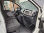 Renault Trafic 1.6 dCi 126PK T29 L2H1 3-Persoons Euro 6 Trekhaak Airco Navi Cruise Control Bluetooth Pdc Comfort Energy Betonplex vloer Wandbetimmering Schuifdeur Achterdeuren Origineel Nederlandse Auto