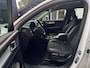 Volvo XC40 1.5 T3 Momentum Pro | NL-Auto | Elek. Achterklep | Parkeersensoren | Navigatie