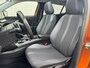 Peugeot 2008 1.2 PureTech Allure Automaat Led Panorama 360 Camera Trekhaak afn. Carplay Cruise