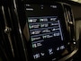 Volvo V60 B5 Aut. Inscription | Trekhaak | Harman Kardon | Adaptieve Cruise Control | Stoel en Stuurwielverwarming | Parkeercamera | Full LED Meesturende koplampen | Pilot Assist | BLIS Dode Hoek Detectie | Voorstoelen elektrisch geheugen | Lederen bekleding | Zitting verlenging voorstoelen | 18 Inch | Keyless Drive | Parkeersensoren voor+achter | Privacy Glass | Elektrisch bedienbare achterklep | Draadloos telefoon opladen | Climate Control L+R | Breedstralers in voorbumper | Alarm Klasse III | DAB Radio | Apple Carplay/Android auto | Volvo On Call met mobiele App functie | Pebble Grey Metallic |