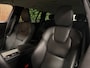 Volvo V60 B5 Aut. Inscription | Trekhaak | Harman Kardon | Adaptieve Cruise Control | Stoel en Stuurwielverwarming | Parkeercamera | Full LED Meesturende koplampen | Pilot Assist | BLIS Dode Hoek Detectie | Voorstoelen elektrisch geheugen | Lederen bekleding | Zitting verlenging voorstoelen | 18 Inch | Keyless Drive | Parkeersensoren voor+achter | Privacy Glass | Elektrisch bedienbare achterklep | Draadloos telefoon opladen | Climate Control L+R | Breedstralers in voorbumper | Alarm Klasse III | DAB Radio | Apple Carplay/Android auto | Volvo On Call met mobiele App functie | Pebble Grey Metallic |