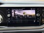 Volkswagen Polo 1.0 TSI Comfortline Business Achteruitrijcamera | Climate control | Lichtmetalen velgen | Adaptieve cruise control | Navigatiesysteem | Apple CarPlay/Android Auto | Parkeersensoren voor en achter
