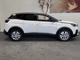 Peugeot 3008 1.2 PURE TECH ACTIVE SLECHTS 64859 KM ! NAVIGATIE APPLE CARPLAY/ANDROID RIJSTROOKSENSOREN TREKHAAK ZEER MOOI !! Brgl