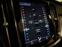 Volvo V60 T6 AWD Recharge Inscription | Trekhaak | Stoelventilatie | Harman Kardon | Stoelmassage | Head-Up Display | Adatpieve Cruise Control | Standkachel met Volvo On Call App | Stoelverwarming voor+achter | Stuurwielverwarming | Full LED Meesturende koplampen | Pilot Assist | BLIS Dode Hoek Detectie | Parkeercamera | Gelamineerde/geluidwerende zijruiten | Elektrische voorstoelen geheugen | Nappa lederen bekleding | Zitting verlenging voorstoelen | Lederen dashboard | 4-Spaaks sportstuurwiel | 18 Inch | Keyless Drive | Parkeersensoren voor+achter | Elektrisch bedienbare achterklep | Climate Control L+R | DAB Radio | Apple Carplay/Android Auto | Volvo On Call met mobiele App functie | Denim Blue Metallic |