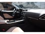 Jaguar F-Pace 3.0 Portfolio AWD 30d Navigatie | Leder | bi- Xenon | LM 22 inch |