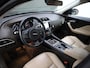 Jaguar F-Pace 3.0 Portfolio AWD 30d Navigatie | Leder | bi- Xenon | LM 22 inch |