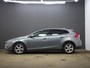 Volvo V40 2.0 D2 Momentum | Navigatie | Voorstoelen verwarmd | Verwarmde voorruit |