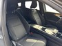 Renault Espace E-Tech full hybrid 200 esprit Alpine 5p. Pack Advanced Drive Assist  , Apple Carplay/Android Auto , elektrisch bedienbare achterklep , climate , camera , velours/alcantara bekleding , cruise control adaptief met Stop&Go en stuurhulp , navigatie , head-up display , stuurwiel verwarmd , lichtmetalen velgen 20" .