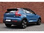 Volvo EX40 Single Motor Extended Range Ultra | Panoramisch schuif-/kanteldak | Verwarmbare voorstoelen + stuurwiel | Premium audio by Harman Kardon | 360 graden camera | Power Seats incl. Memory | Warmtepomp | Adaptieve cruise control & Pilot assist