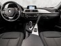 BMW 3-Serie 318i Sportline Automaat (GROOT NAVI, BLACK PACK, CLIMATE, PARKEERSENSOREN, SPORTSTOELEN, LED KOPLAMPEN, CRUISE, NIEUWE APK, NIEUWSTAAT)