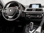 BMW 3-Serie 318i Sportline Automaat (GROOT NAVI, BLACK PACK, CLIMATE, PARKEERSENSOREN, SPORTSTOELEN, LED KOPLAMPEN, CRUISE, NIEUWE APK, NIEUWSTAAT)