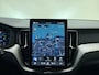 Volvo XC60 T6 350pk AWD Ultra Black Edition | Facelift | Schuif/kantel dak | H & K Audio | BLIS | 360 Camera